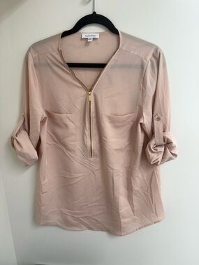 Calvin Klein Women's Blush Zip-Front Blouse -L